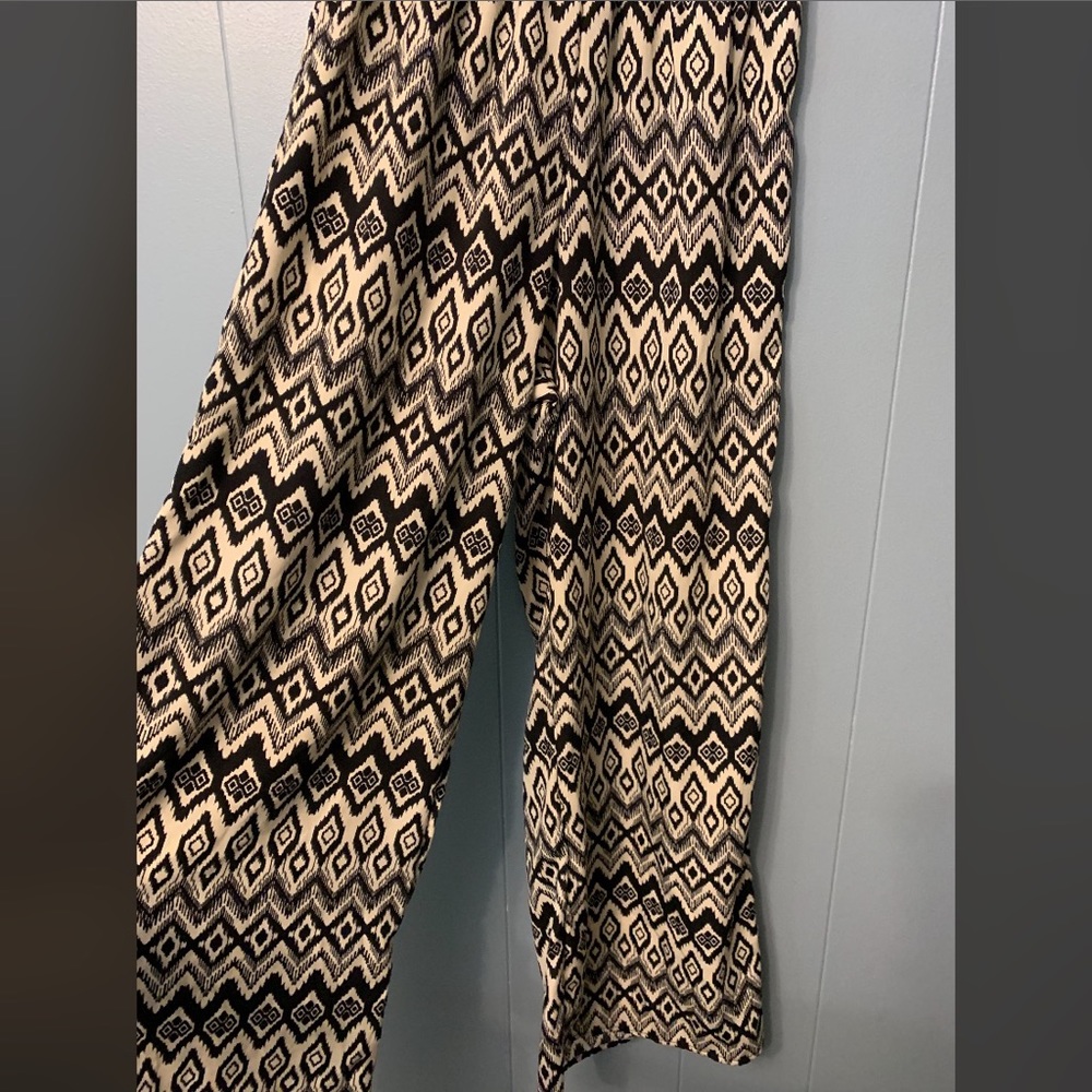 Wide leg patterned pants